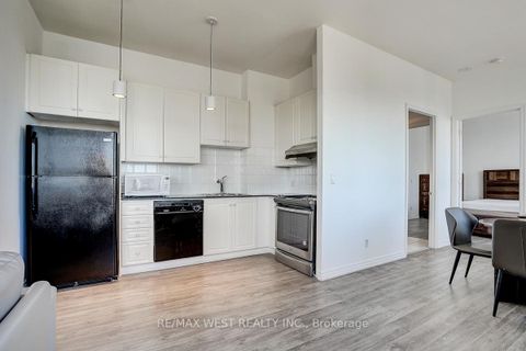 Photo 9 at 1001 - 797 Don Mills Road, Flemingdon Park, Toronto