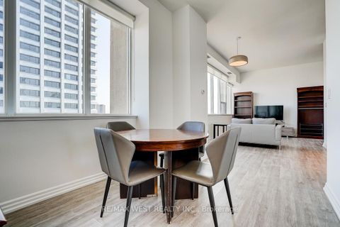 Photo 11 at 1001 - 797 Don Mills Road, Flemingdon Park, Toronto