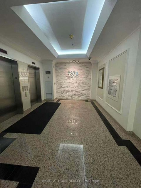 Photo 7 at 212 - 7378 Yonge Street, Yorkhill, Vaughan