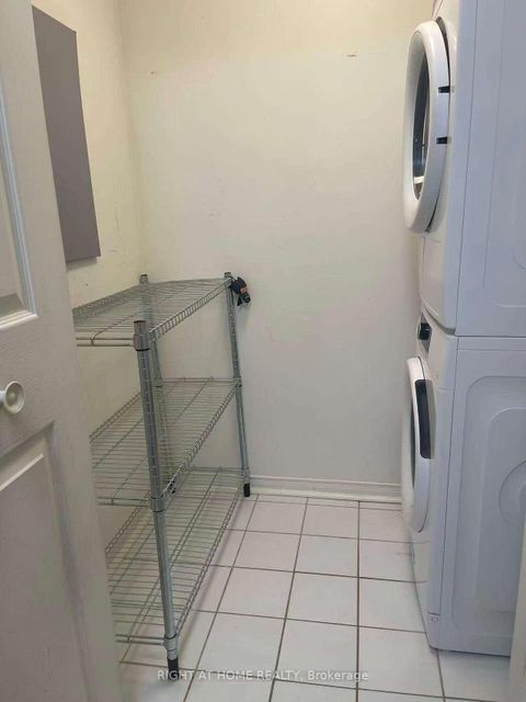 Photo 9 at 212 - 7378 Yonge Street, Yorkhill, Vaughan