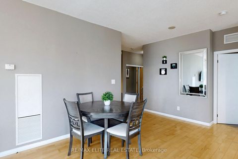 Photo 11 at 2208 - 65 Bremner Boulevard, Waterfront Communities C1, Toronto
