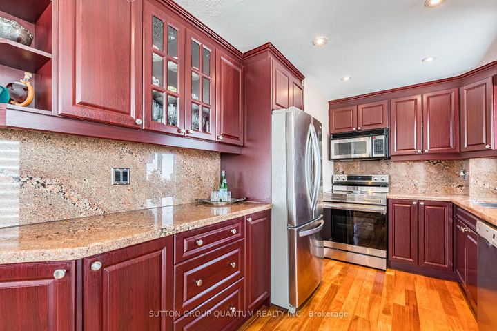 Photo 18 at Ph04 - 1360 Rathburn Road E, Rathwood, Mississauga