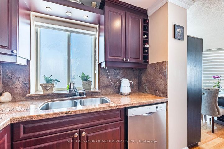 Photo 19 at Ph04 - 1360 Rathburn Road E, Rathwood, Mississauga