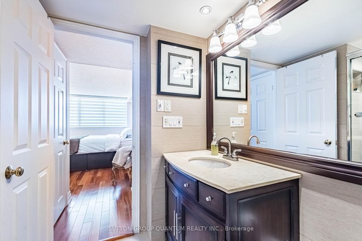 Photo 23 at Ph04 - 1360 Rathburn Road E, Rathwood, Mississauga