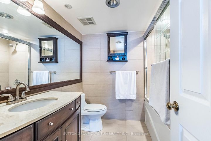 Photo 24 at Ph04 - 1360 Rathburn Road E, Rathwood, Mississauga