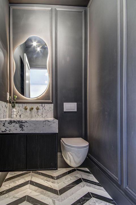 Photo 4 at 21 Foxley Street, Bellwoods, Toronto