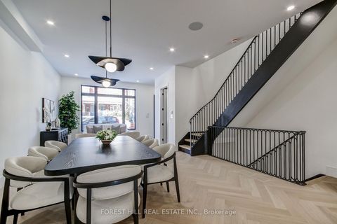 Photo 14 at 21 Foxley Street, Bellwoods, Toronto