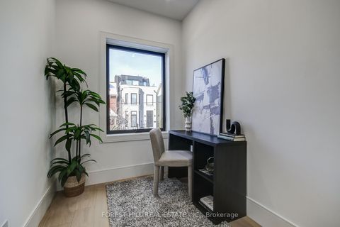 Photo 23 at 21 Foxley Street, Bellwoods, Toronto