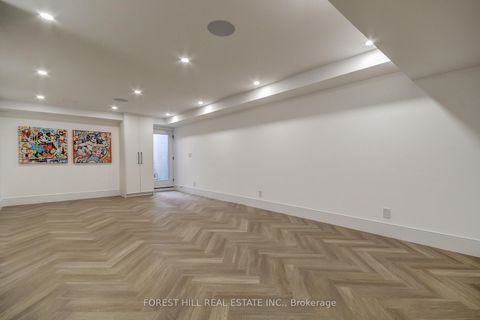 Photo 31 at 21 Foxley Street, Bellwoods, Toronto