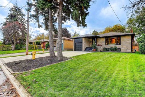 Photo 2 at 24 Evanston Drive, Bathurst Manor, Toronto