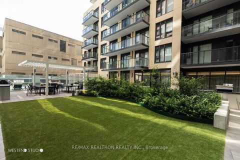 Photo 8 at 1220 - 543 Richmond Street W, Waterfront Communities C1, Toronto