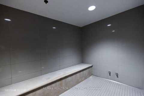 Photo 13 at 1220 - 543 Richmond Street W, Waterfront Communities C1, Toronto