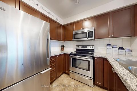 Photo 14 at 204 - 3 Michael Power Place, City Centre West, Toronto