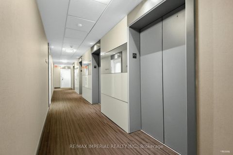 Photo 13 at Ph03 - 15 Grenville Street, Bay Street Corridor, Toronto