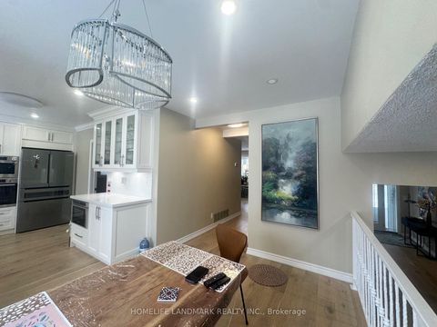 Photo 14 at 70 Maple Grove Avenue, Oak Ridges, Richmond Hill