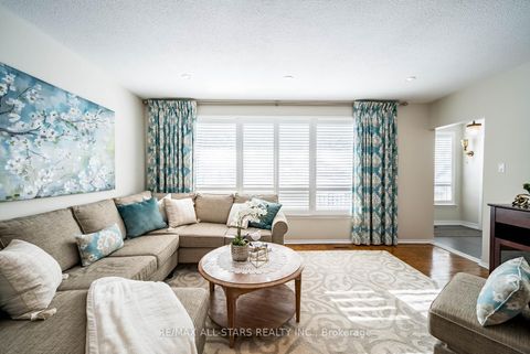 Photo 8 at 36 Midcroft Drive, Malvern West, Toronto