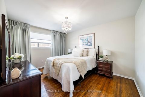 Photo 15 at 36 Midcroft Drive, Malvern West, Toronto