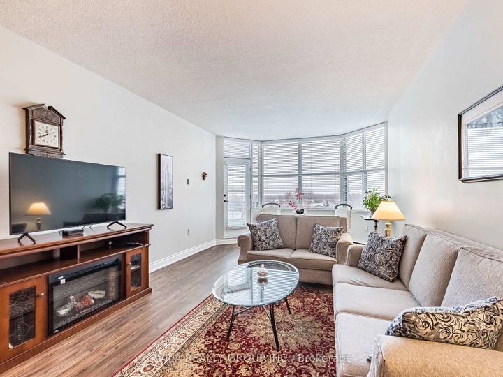 Photo 9 at 408 - 2199 Sixth Line, RO River Oaks, Oakville