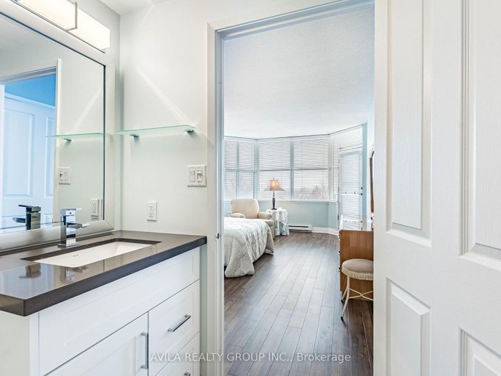 Photo 36 at 408 - 2199 Sixth Line, RO River Oaks, Oakville