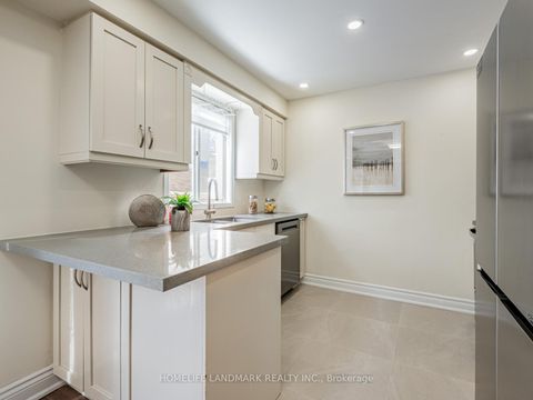 Photo 7 at 36 Greenbelt Crescent, North Richvale, Richmond Hill