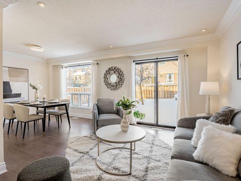 Photo 11 at 36 Greenbelt Crescent, North Richvale, Richmond Hill