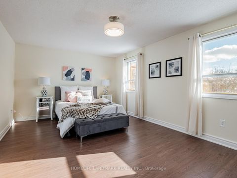 Photo 16 at 36 Greenbelt Crescent, North Richvale, Richmond Hill