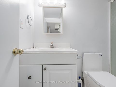 Photo 28 at 36 Greenbelt Crescent, North Richvale, Richmond Hill