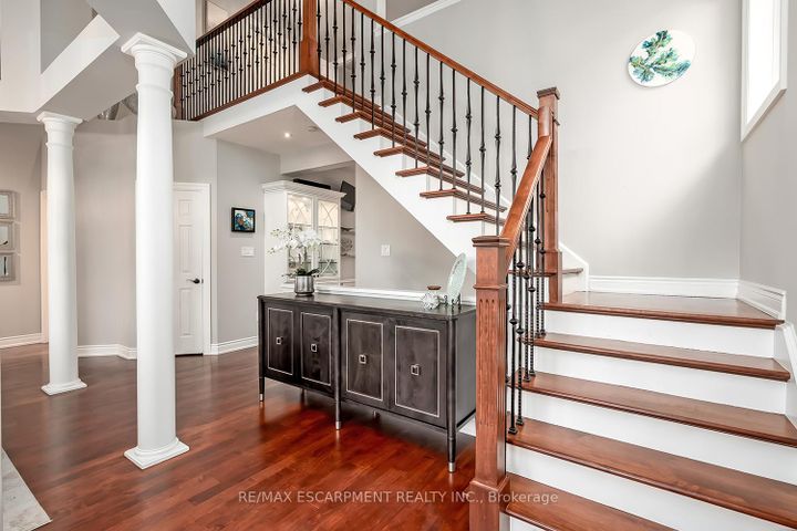 Photo 5 at 4304 Taywood Drive, Rose, Burlington