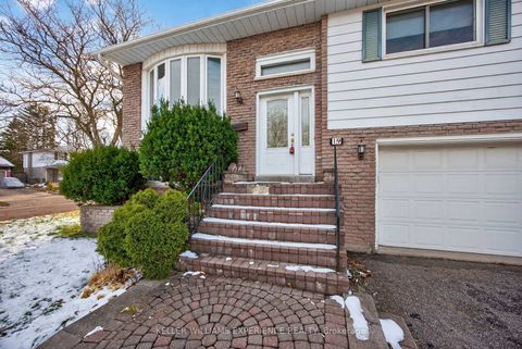 Photo 3 at 19 Debra Crescent, Allandale Heights, Barrie