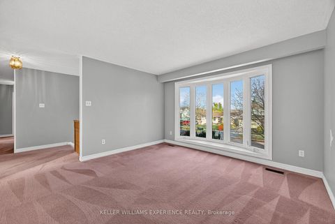 Photo 8 at 19 Debra Crescent, Allandale Heights, Barrie