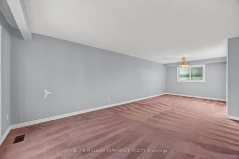 Photo 12 at 19 Debra Crescent, Allandale Heights, Barrie