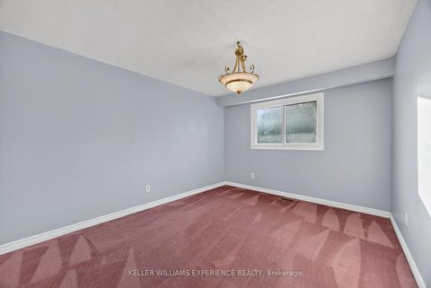 Photo 13 at 19 Debra Crescent, Allandale Heights, Barrie