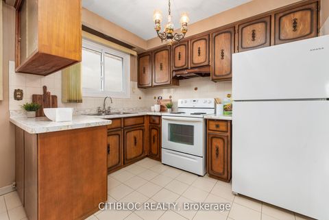 Photo 9 at 62 Paradelle Crescent, Jane Heights, Toronto