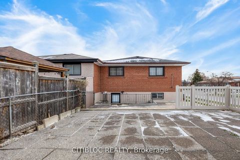 Photo 34 at 62 Paradelle Crescent, Jane Heights, Toronto