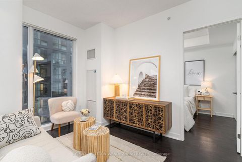 Photo 3 at 4608 - 125 Blue Jays Way Street, Waterfront Communities C1, Toronto