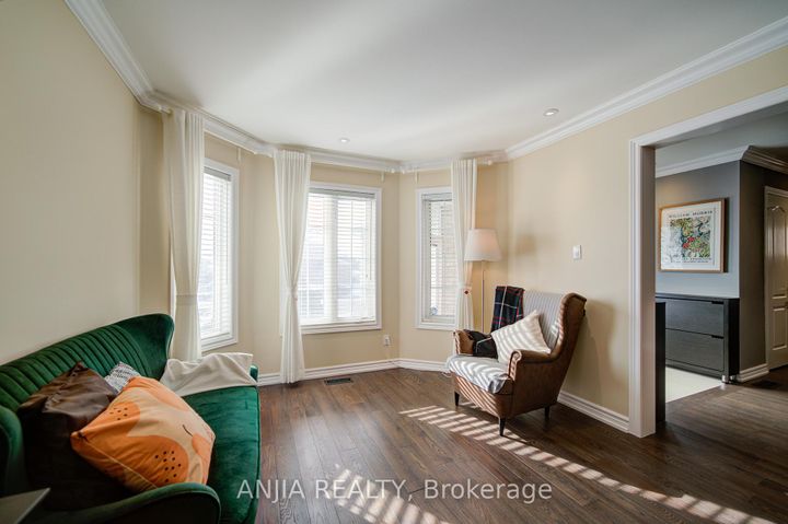 Photo 7 at 3435 Grand Park Drive, Fairview, Mississauga