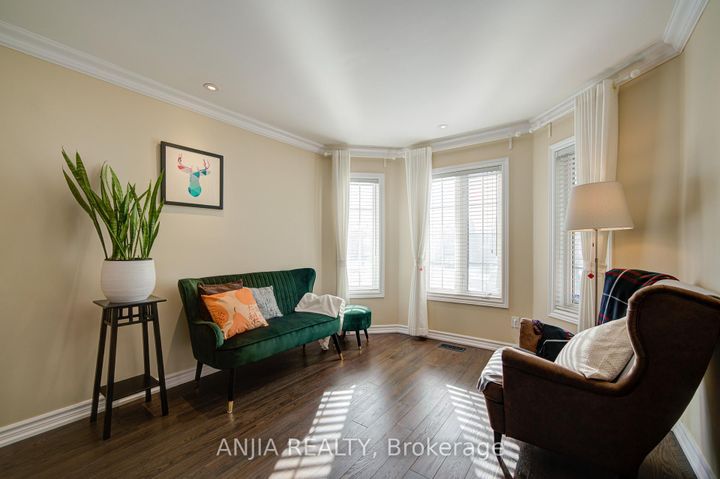 Photo 8 at 3435 Grand Park Drive, Fairview, Mississauga