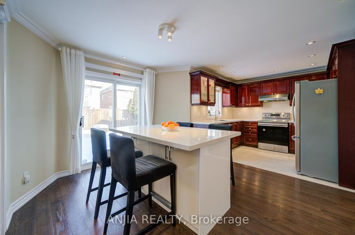 Photo 16 at 3435 Grand Park Drive, Fairview, Mississauga
