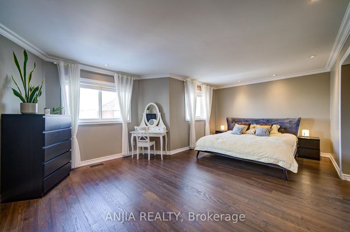 Photo 25 at 3435 Grand Park Drive, Fairview, Mississauga