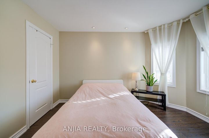 Photo 28 at 3435 Grand Park Drive, Fairview, Mississauga