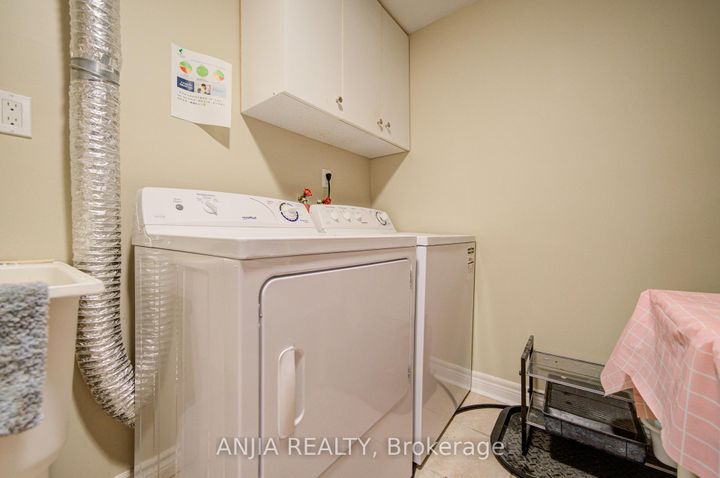 Photo 38 at 3435 Grand Park Drive, Fairview, Mississauga