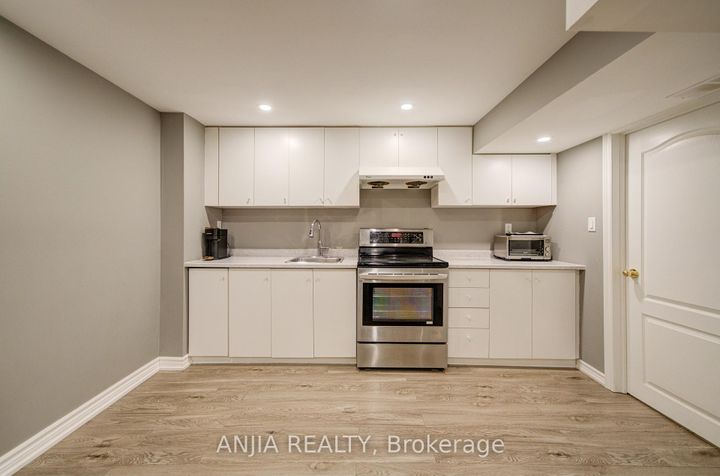 Photo 39 at 3435 Grand Park Drive, Fairview, Mississauga