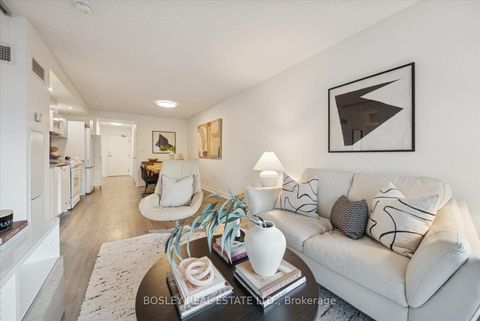 Photo 0 at 521 - 4K Spadina Avenue, Waterfront Communities C1, Toronto