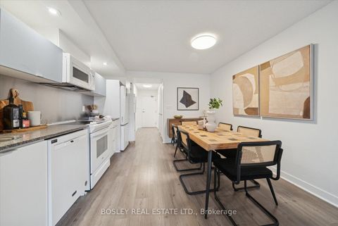 Photo 8 at 521 - 4K Spadina Avenue, Waterfront Communities C1, Toronto