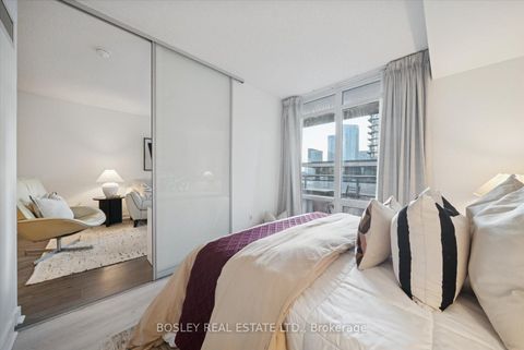 Photo 11 at 521 - 4K Spadina Avenue, Waterfront Communities C1, Toronto