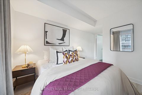 Photo 12 at 521 - 4K Spadina Avenue, Waterfront Communities C1, Toronto