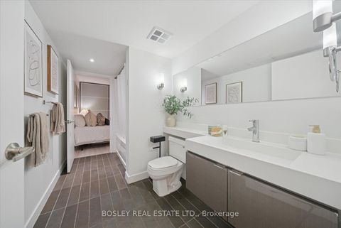 Photo 13 at 521 - 4K Spadina Avenue, Waterfront Communities C1, Toronto