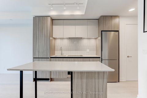 Photo 12 at B-532 - 7950 Bathurst Street, Beverley Glen, Vaughan