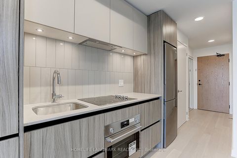 Photo 17 at B-532 - 7950 Bathurst Street, Beverley Glen, Vaughan