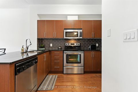 Photo 10 at 540 - 281 Woodbridge Avenue, West Woodbridge, Vaughan